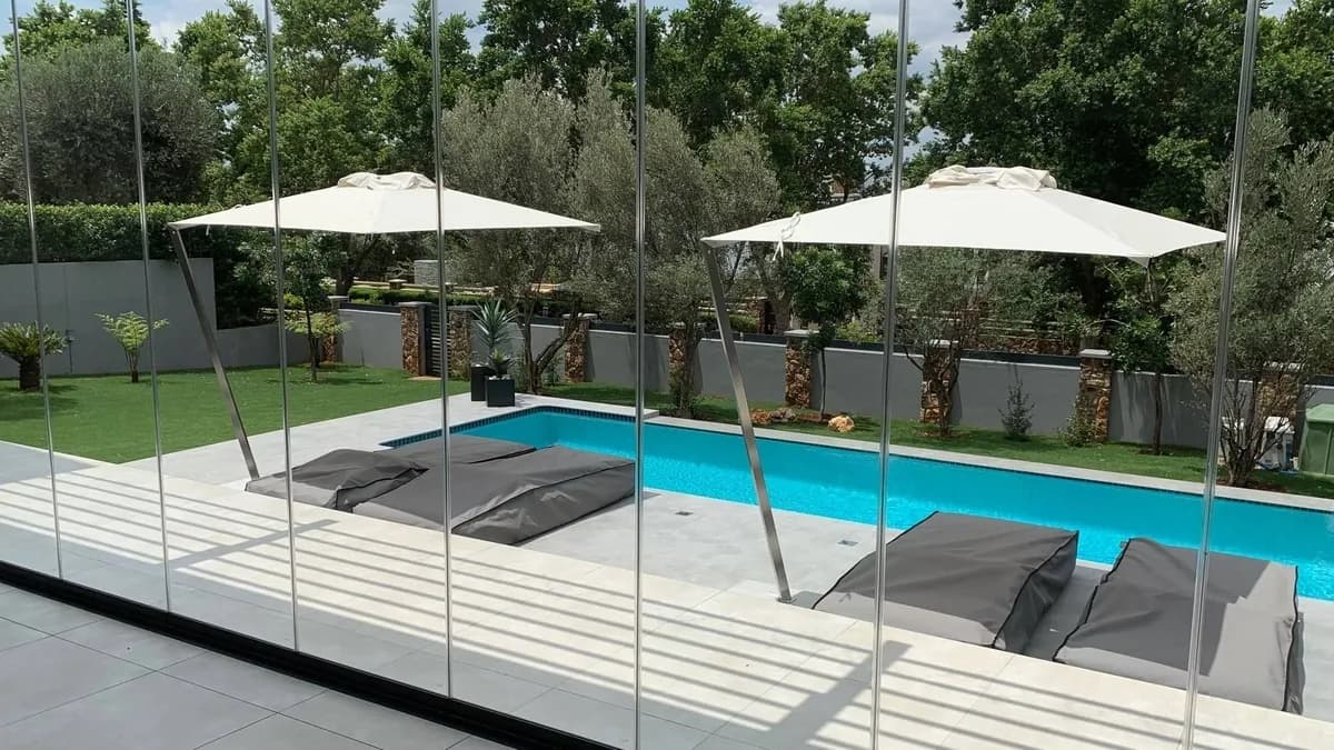 Parashade patio umbrella installation 11