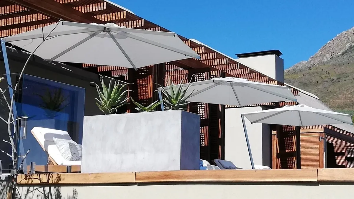 Parashade patio umbrella installation 3
