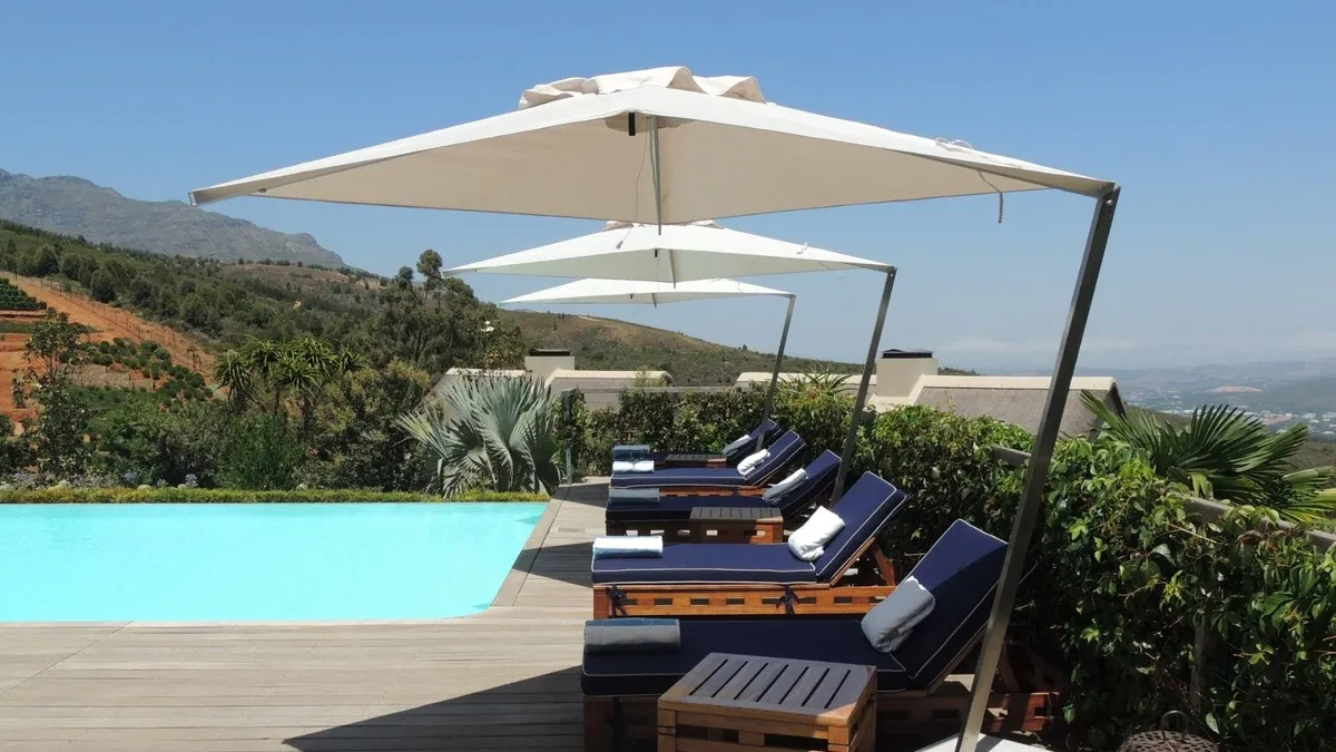Parashade patio umbrella installation 4